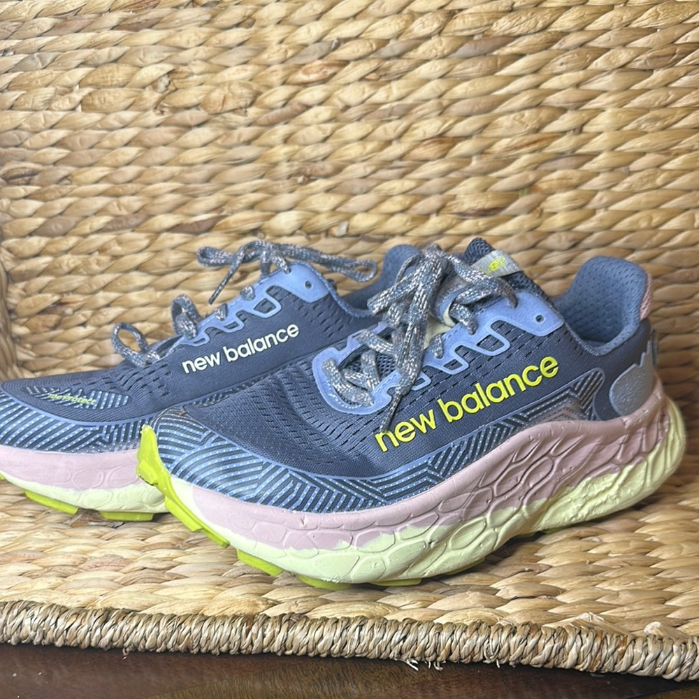 New Balance Ladies Shoes - Gray and Yellow